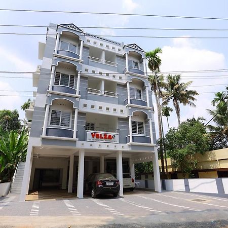 Yelza Hotel And Residence Alwaye Экстерьер фото